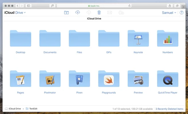 iCloud Drive dans un navigateur avec des dossiers comme Desktop, Documents, Keynote, Numbers et Pages