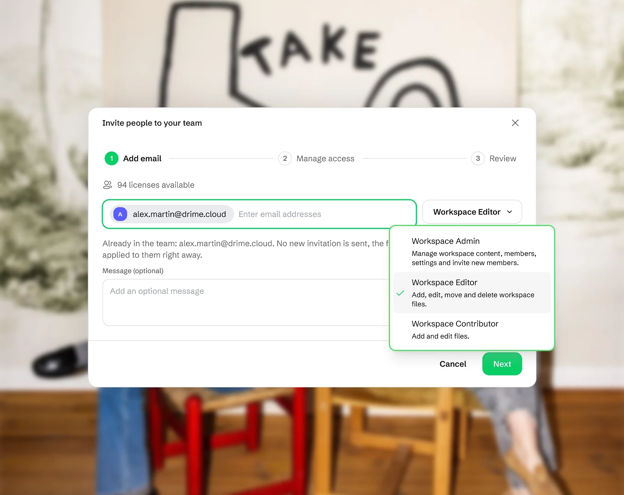 Personen per E-Mail in ein Drime-Team einladen und ihre Rolle im Arbeitsbereich wählen