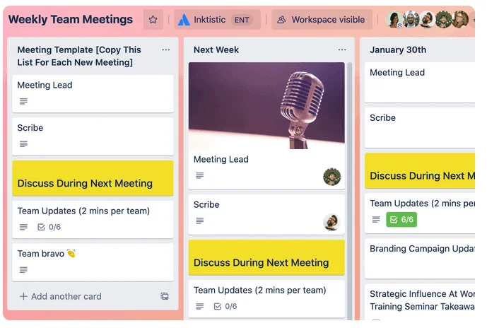 Tableau Trello « Weekly Team Meetings » avec des listes de cartes pour préparer les réunions d'équipe