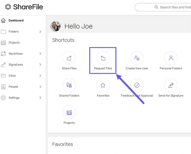 Tableau de bord ShareFile avec des raccourcis, une flèche pointant vers le raccourci Request Files